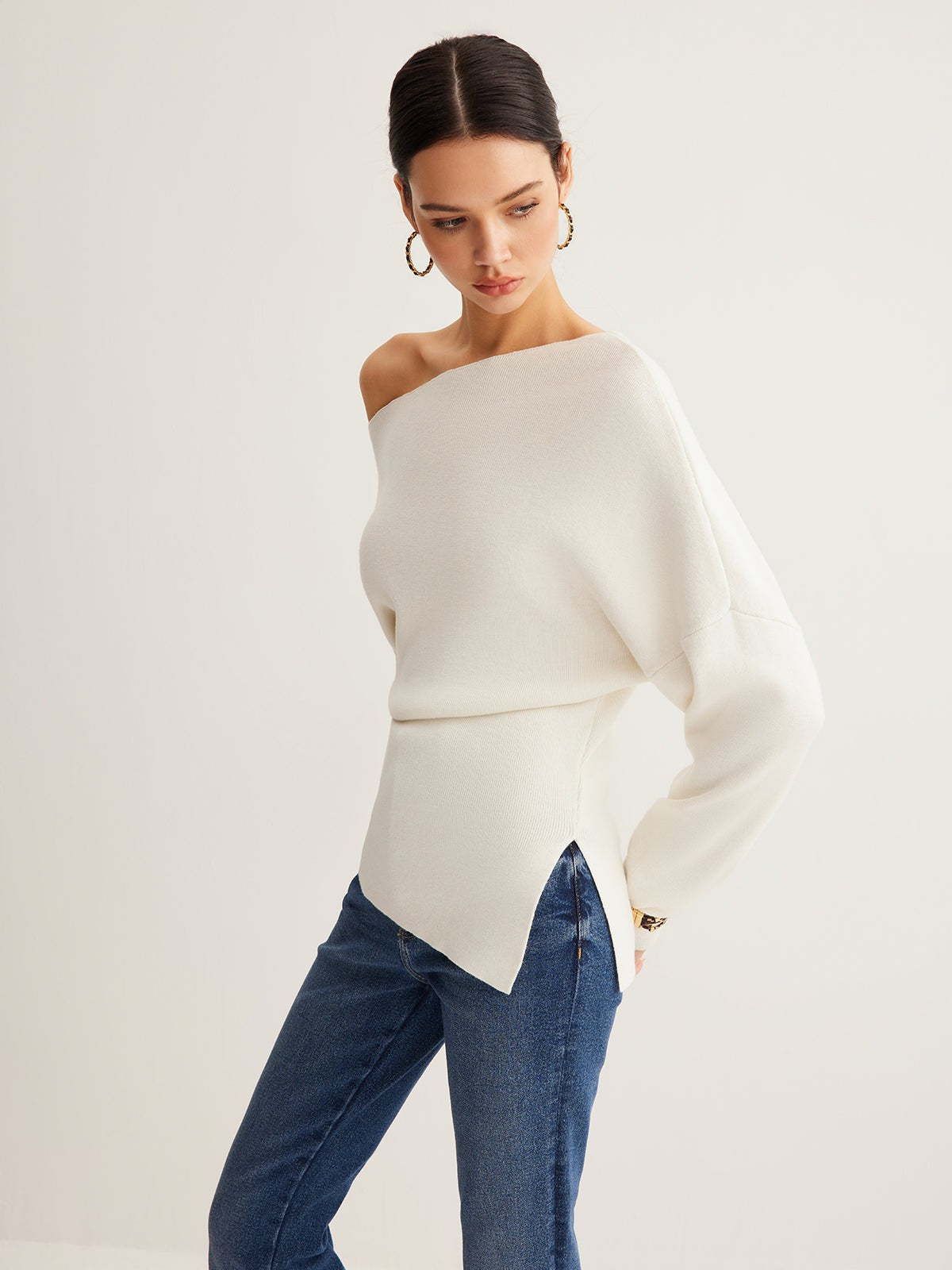 Merino wool one-shoulder jumper
